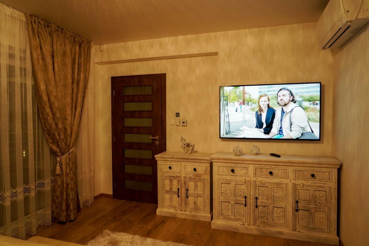 Luxury Villa Moravany nad Vahom Exterior photo